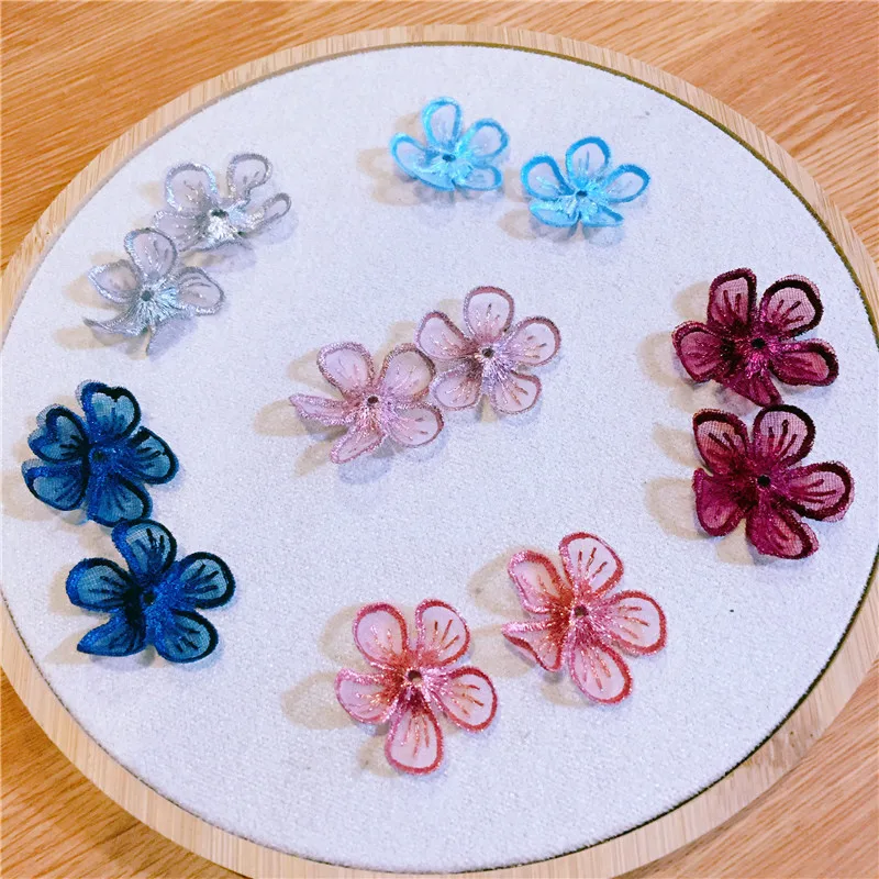 

15PCS Embroidered lace petals yarn spinning five petals flower petals clothing shoes and hats accessories headdress material