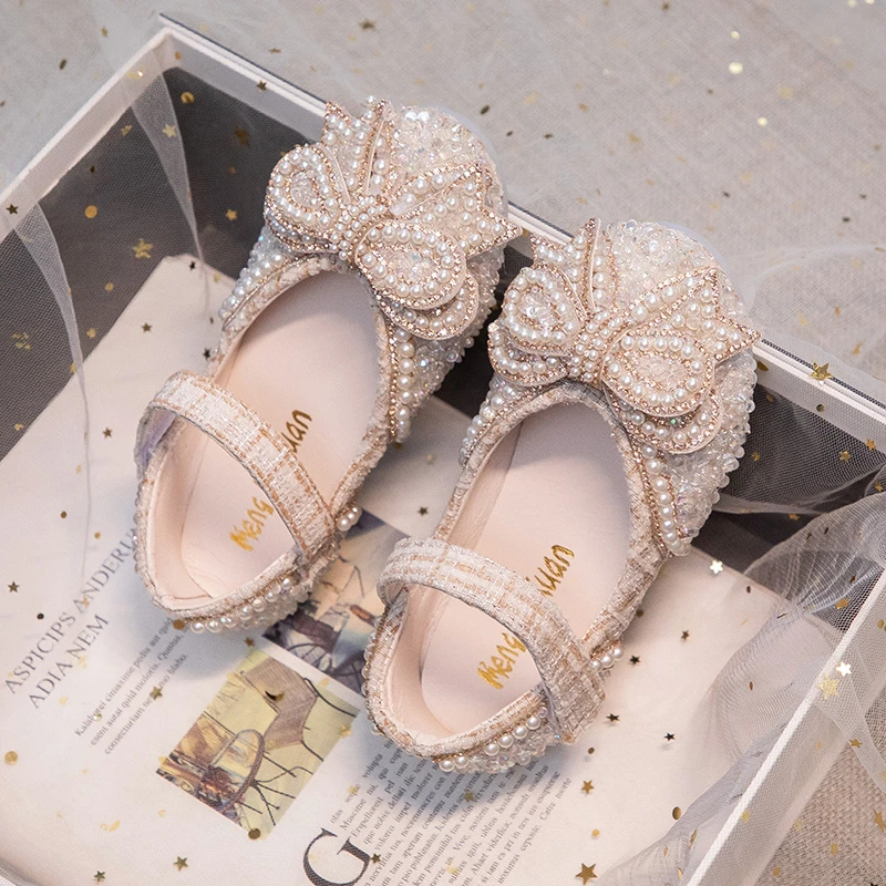 2023 Nuove Semplici Ragazze Antiscivolo Mary Janes Bow Con Perle Piattaforma Poco Profonda Elegante Principessa Scarpe Versatili Chic Spedizione Gratu