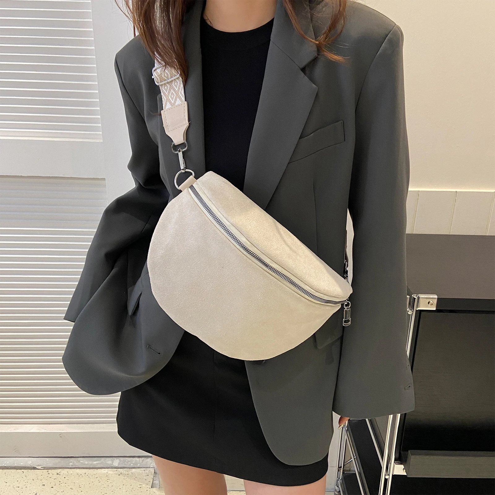 Women Casual Chest Pack Suede Solid Color Sling Shoulder Bag Vintage Waist Bag Wide Strap Autumn Winter Commute Crossbody Bags