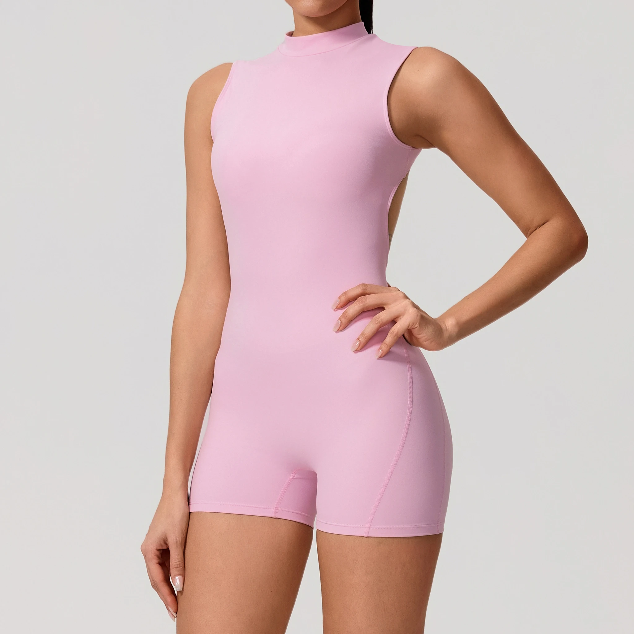 Hearuisavy Women Jumpsuit Mock Neck Open Back Yoga Bodysuit Fitness Workout Gym Sportswear Scrunch Butt Sports Shorts Romper - תמונה 3