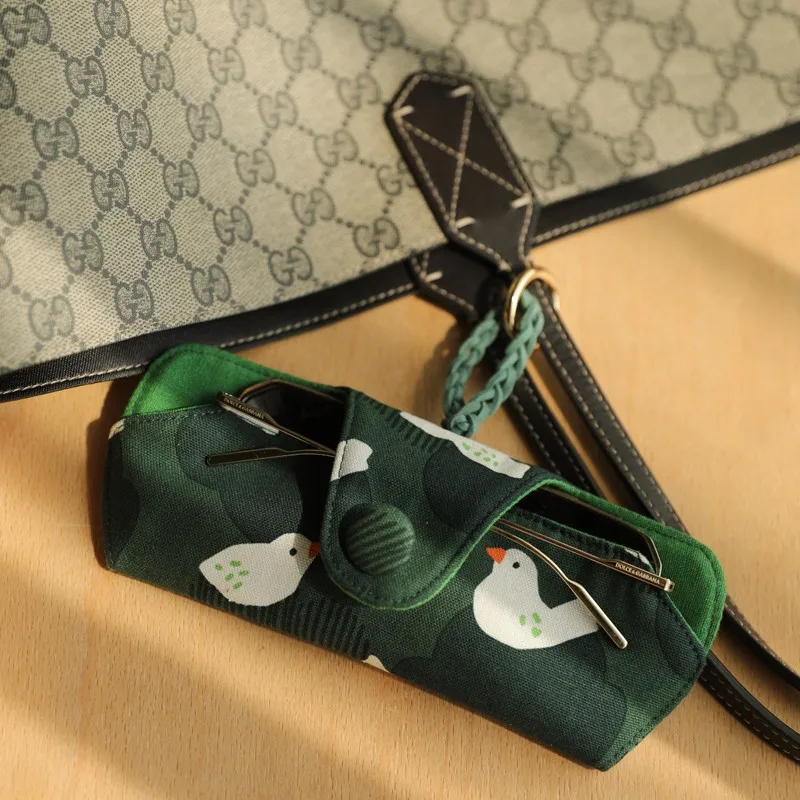 Portable Eyeglass Case-Universal Anti-Crush Storage Pouch for Sunglasses Reading Glasses & More