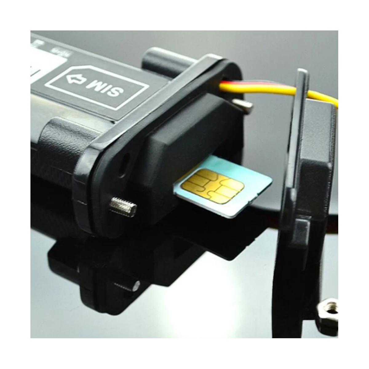 

4G Mini Tracker Waterproof Builtin Battery GPS for Car Vehicle Gps Device Motorcycle with Online Tracking Software(B)
