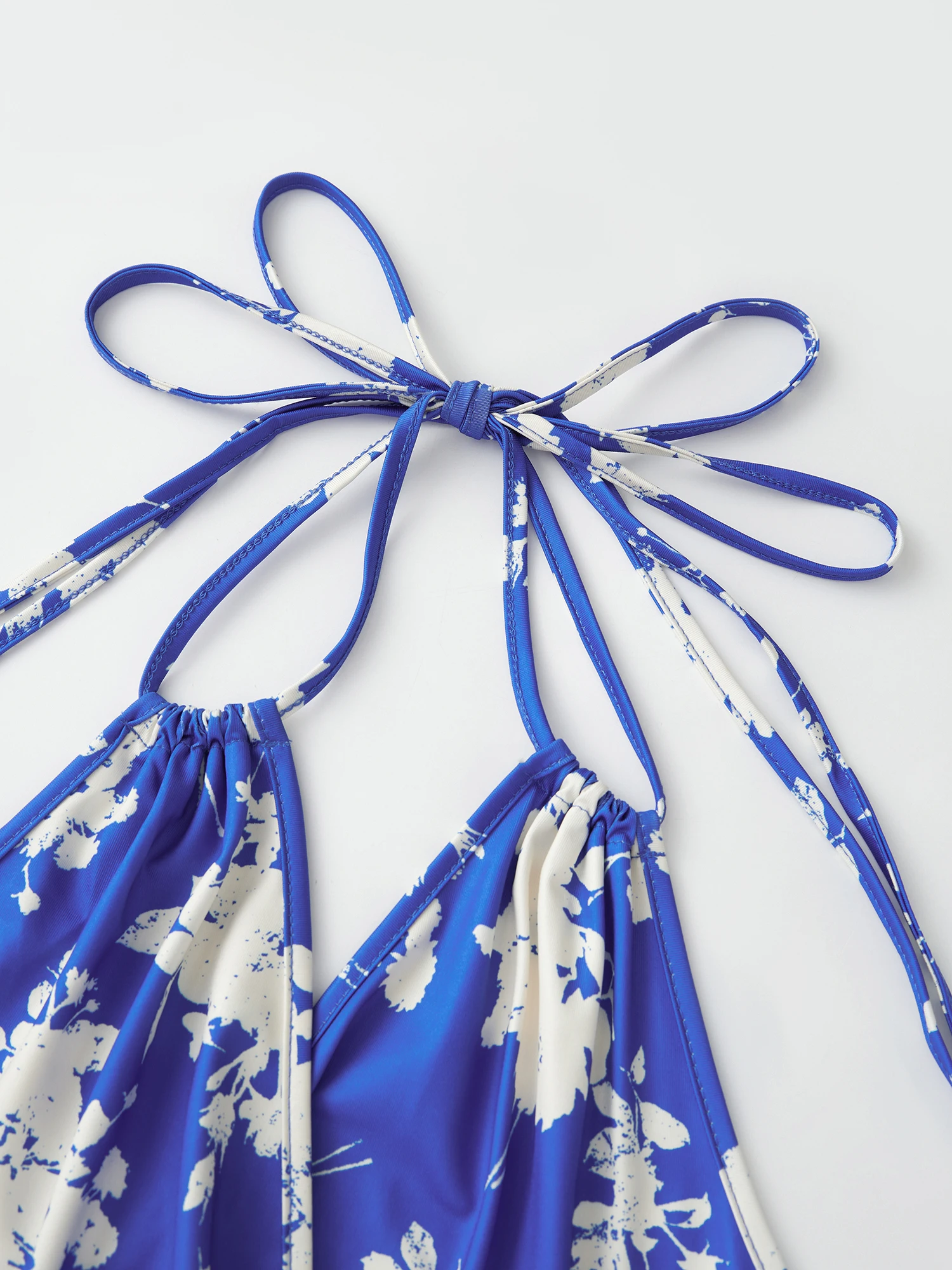 Floral Print Sleeveless Halter Top with Tie-Up Back and Backless Design Perfect for Summer Streetwear in Plus Size