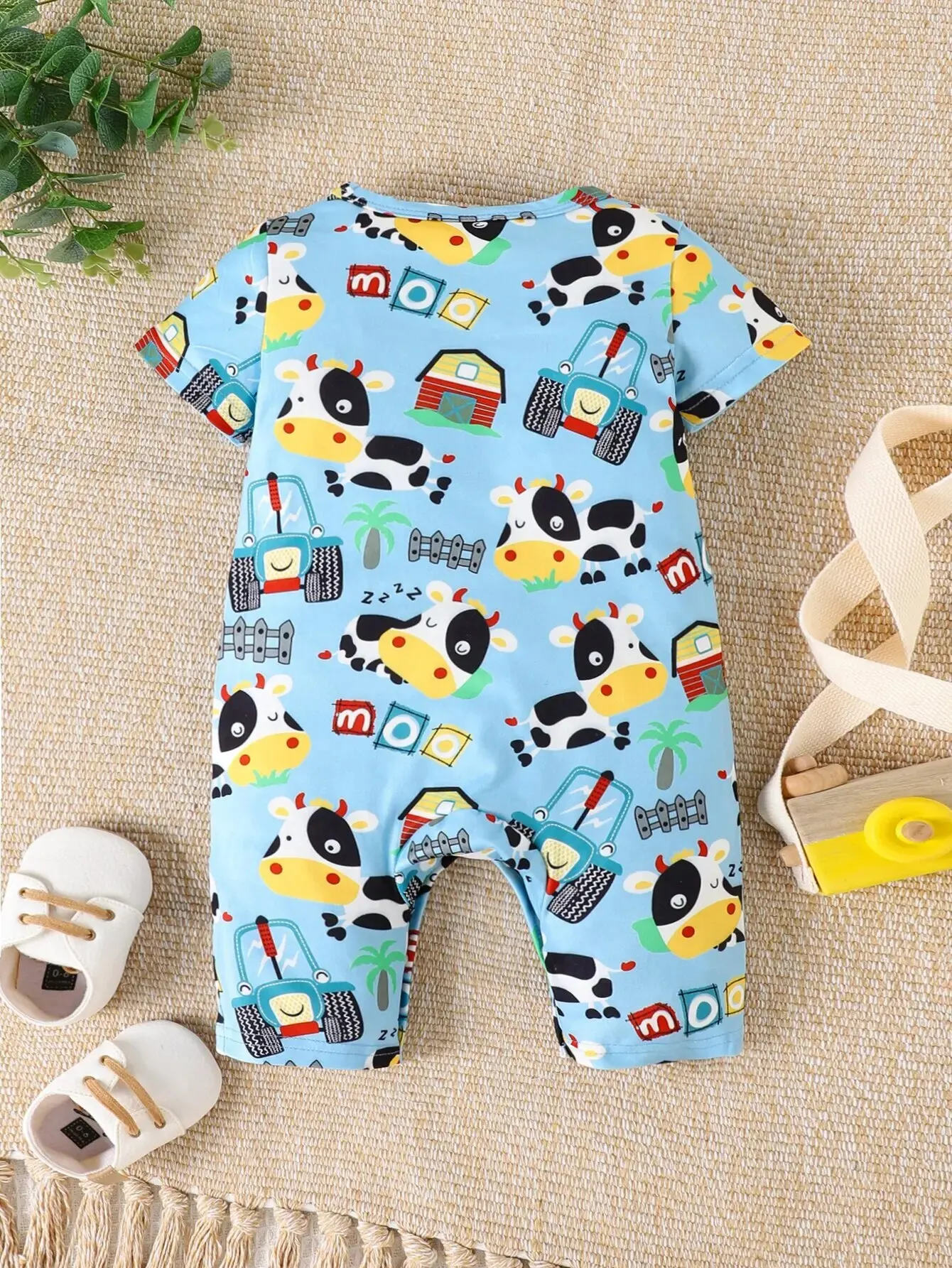 Summer Baby Boys Leisure Sport Short-sleeved Shorts Khaki Cow Print Baby Romper