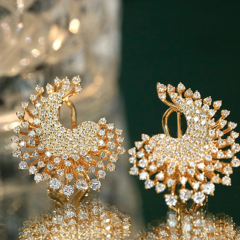 Se82e0cd4f11e4516843532c8c32ca4fbi Aazuo Real Jewelry 18K Pure Yellow Gold Real Diamonds 1.2ct Luxury Flower Earring For Woman Upscale Trendy Wedding Engagement