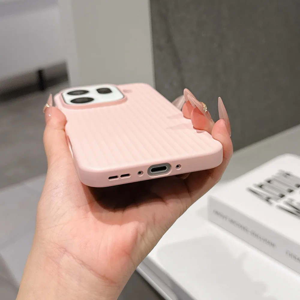 Elegant 3D Striped Magnetic Phone Case - Shockproof Matte Cover with Wireless Charging Compatibility