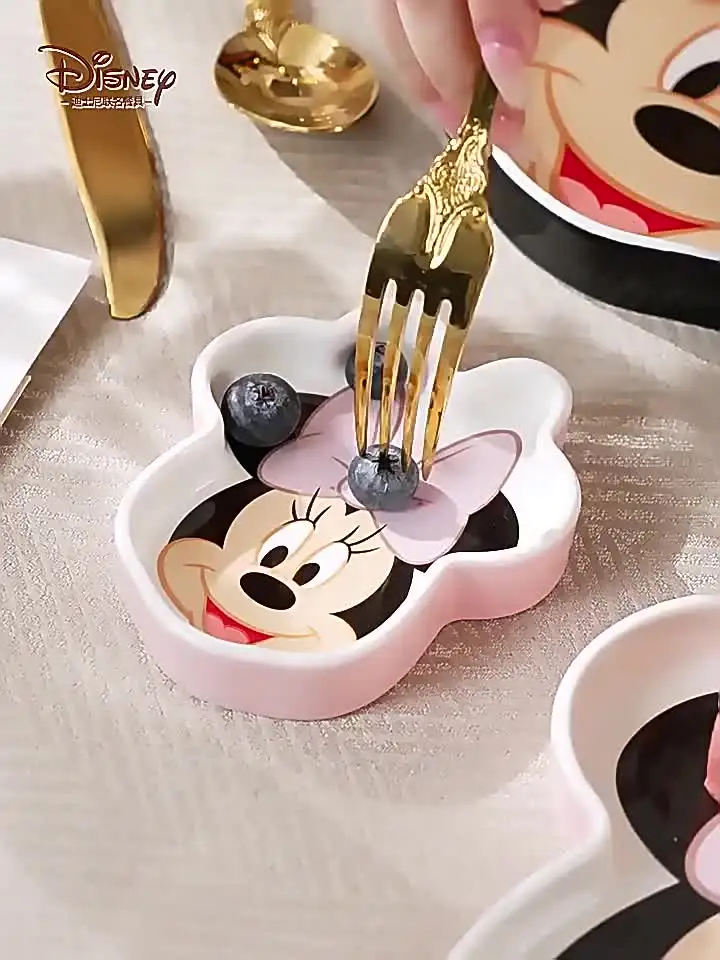 Минималистичная керамическая тарелка Miniso с Микки Маусом