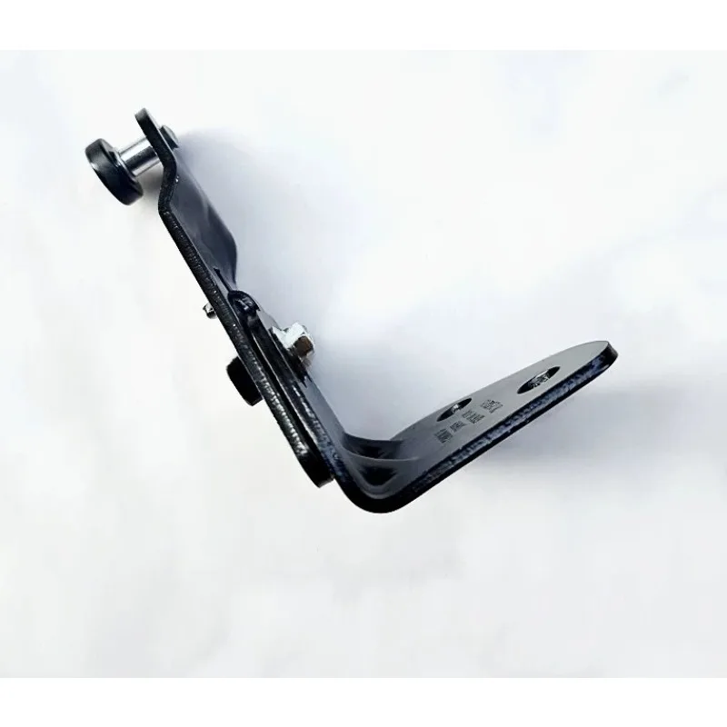 중간 도어 상단 힌지 새  (Changan Reasor M90 M80 M70 M60 용)