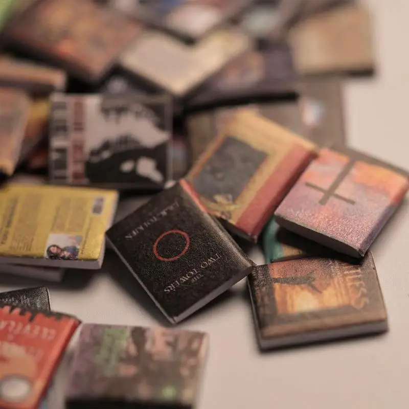 200pcs Mini Books Model Miniatures Doll House Books Decor Accessories Miniatures Books Ornaments Portable Kids Tiny House Books