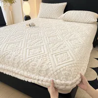 Jacquard Winter Thick Warm Coral Plush Mattress Cover High Elasticity Anti-Slip Breathable Suitable Bedroom Soft Bed Sheet 6