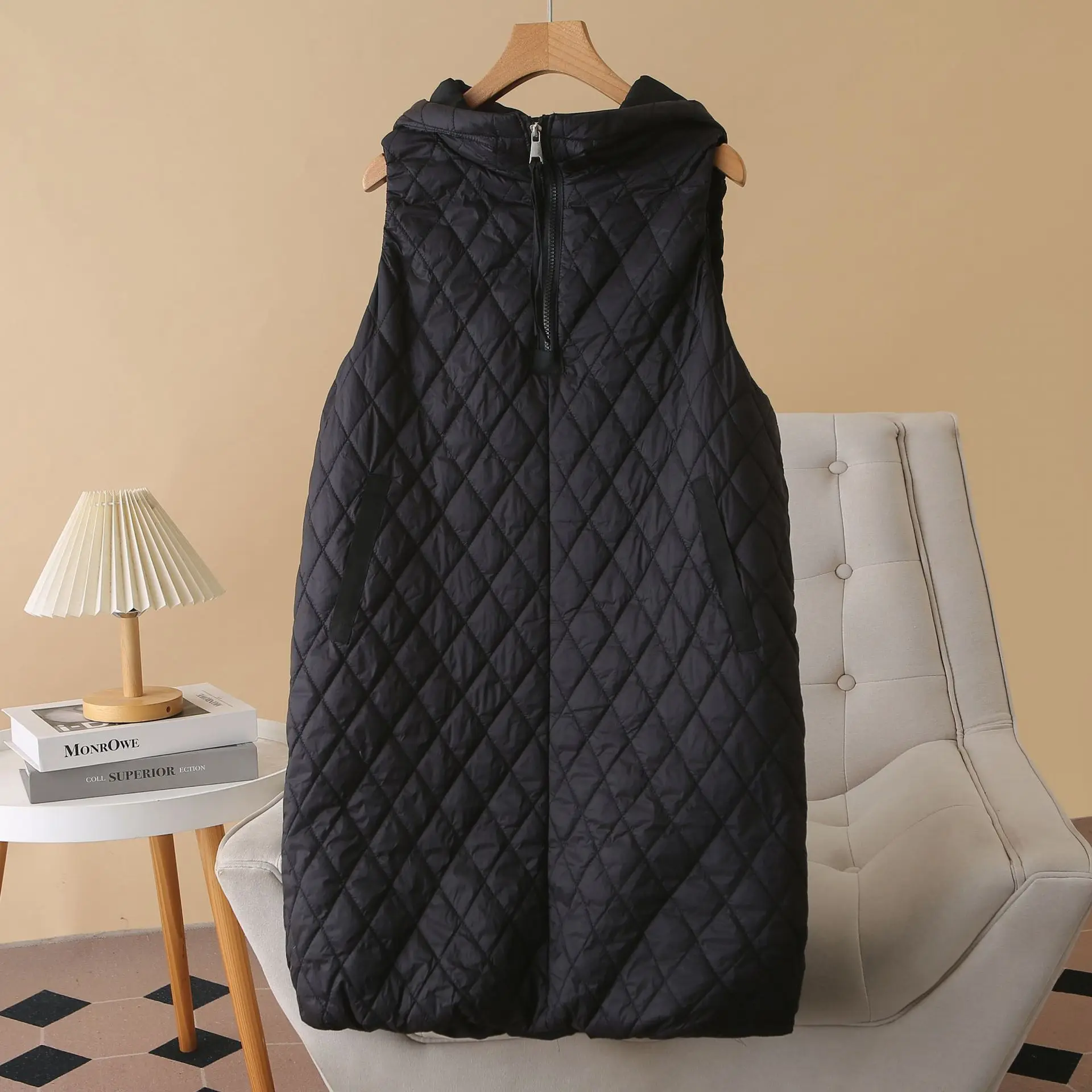 XXXXL Fashion Plus Size Women's Parkas 2025 Autumn/Winter New Lightweight Hooded Warm Padded Sleeveless Vest 1726