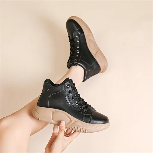 편안함과 스타일이 결합된 2023년 가을철 필수 여성용 하이탑 스니커즈