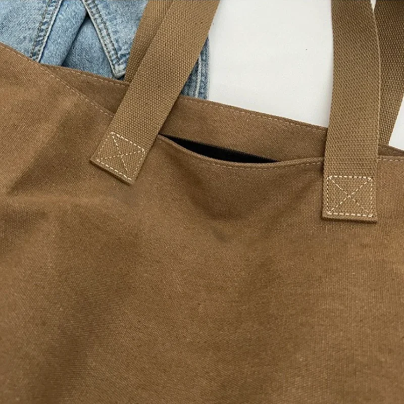 Women's Canvas Tote Bag Fashionable Spacious Durable Shoulder Bag with Zipper Closure and Classic Design Perfect for Work
