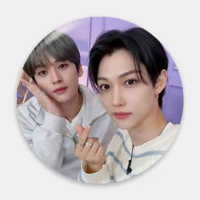 

KPOP бродячие дети персонажи селфи новый альбом значок брошь якорь периферийные устройства красивая одежда любимый кулон на заказ сделай сам