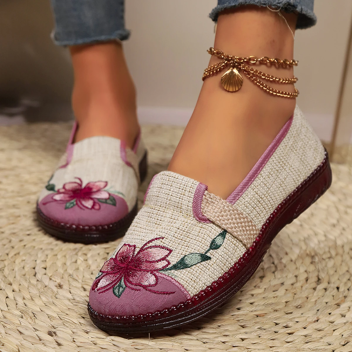 Round Toe Flat Shoes With Floral Metal Decoration Women's Knitted Soft-soled Shoes