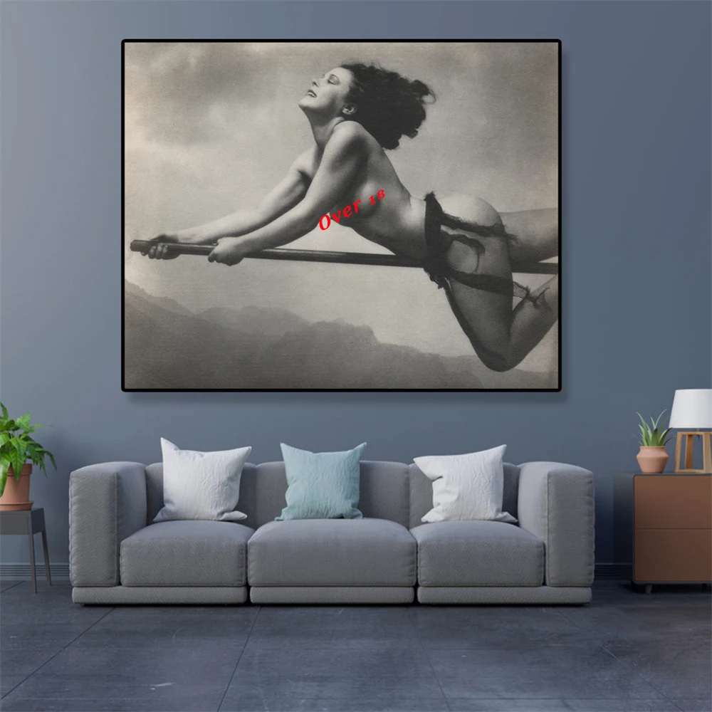 Pintura Vintage de bruja en escoba, póster Retro, mujer desnuda, arte  gótico de pared, impresión en lienzo, decoración de Halloween, imagen para  la habitación del hogar - AliExpress