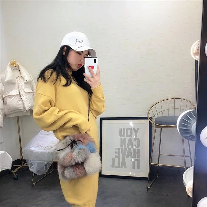 Women's Luxury Fur Drawstring Bucket Bag High Quality Fox Fur Fashion Shoulder Bag Soft Handbag With Color Contrast Design