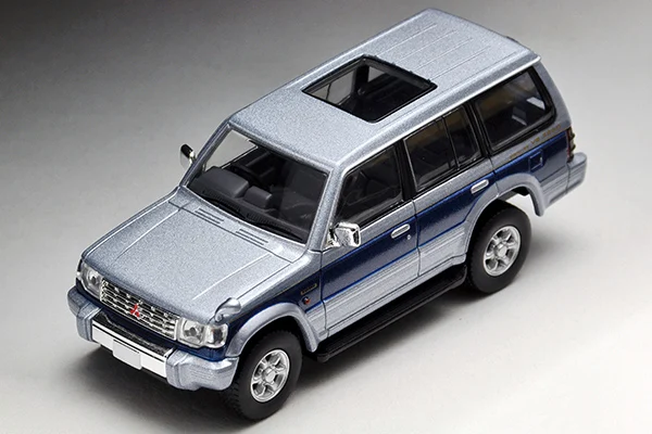 TOMY TLV 1:64 N189b Pajero Die-cast alloy car model