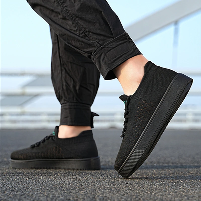 2023 New Unisex Ladies Fashion Sneakers Spring Style Breathable Sports Shoes Casual Men Solid Color Air Mesh Women Shoes Woman