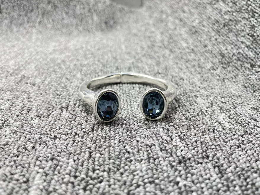 

Hot sale European and American high-quality bracelet S925 plated silver blue crystal smooth bracelet jewelry holiday gift