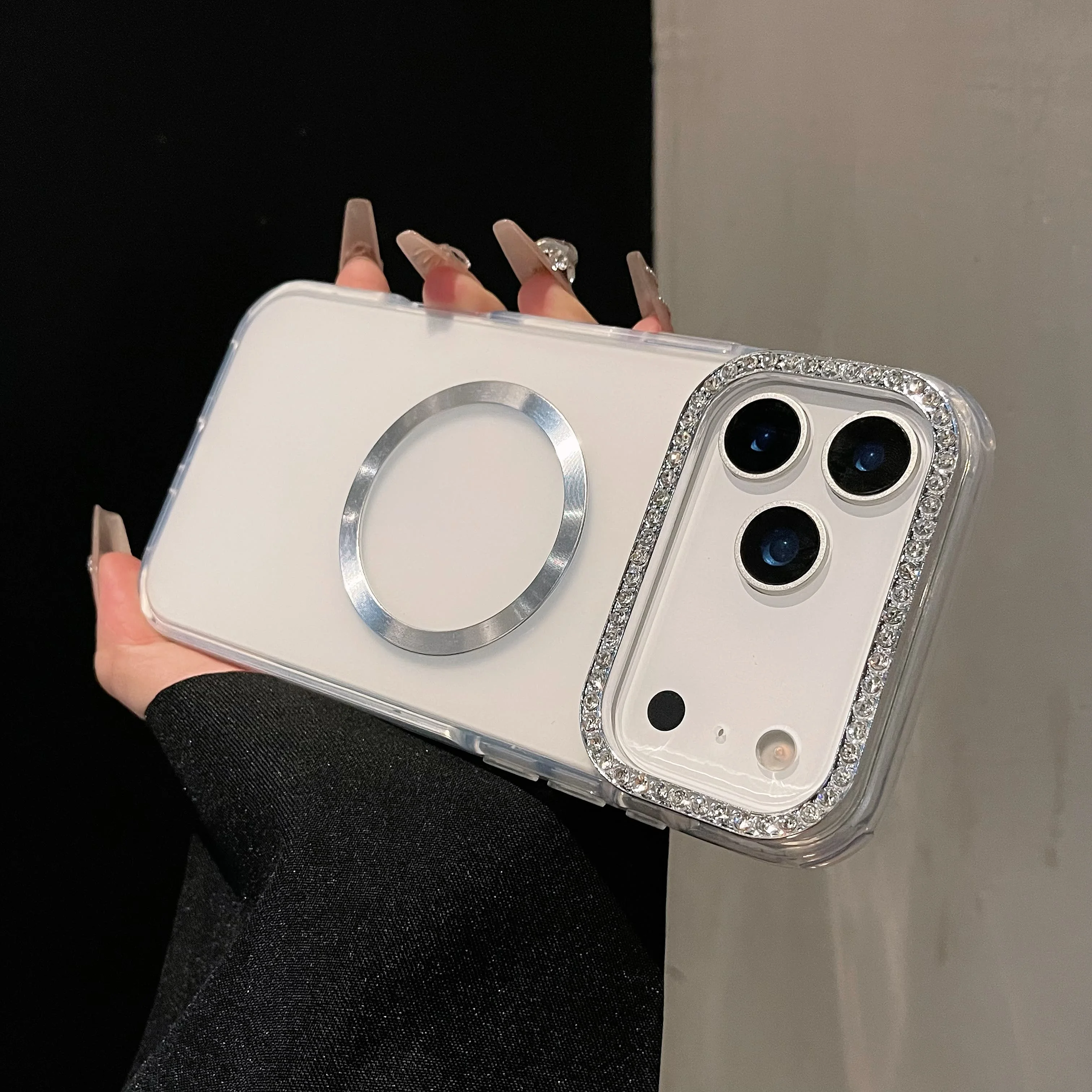 Luxury Sparkling Diamond Decorative Magnetic Phone Case with Shock Bumper Cover