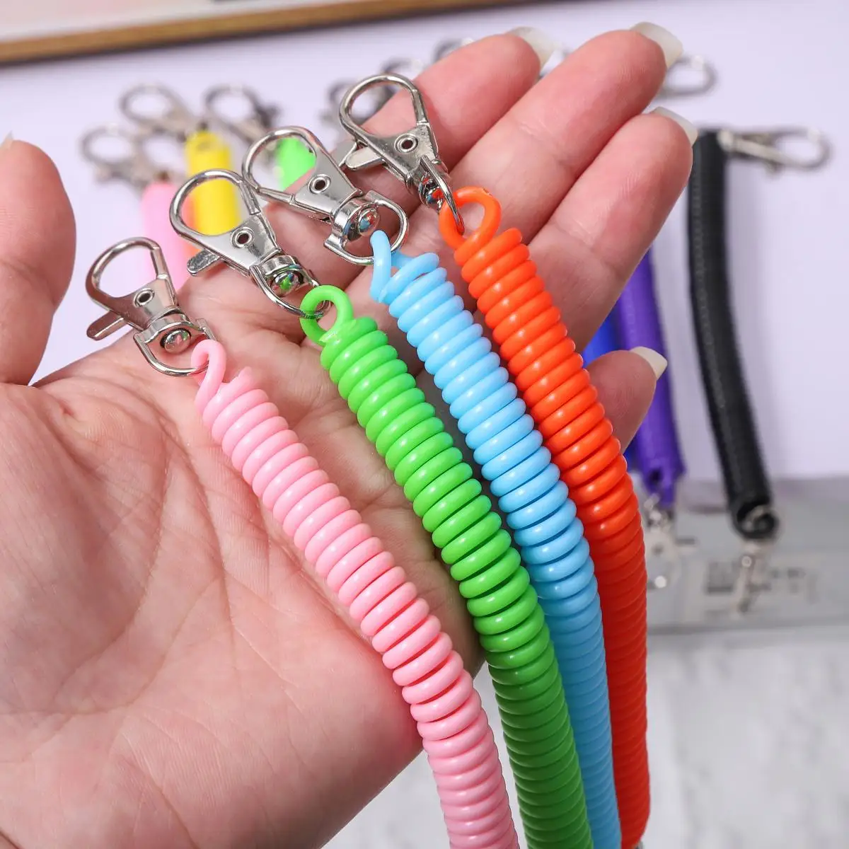 Elastico molla a spirale estendibile per chiavi (18 cm) 22 Se845cc02aa5c45b4b68e826c726ecb224