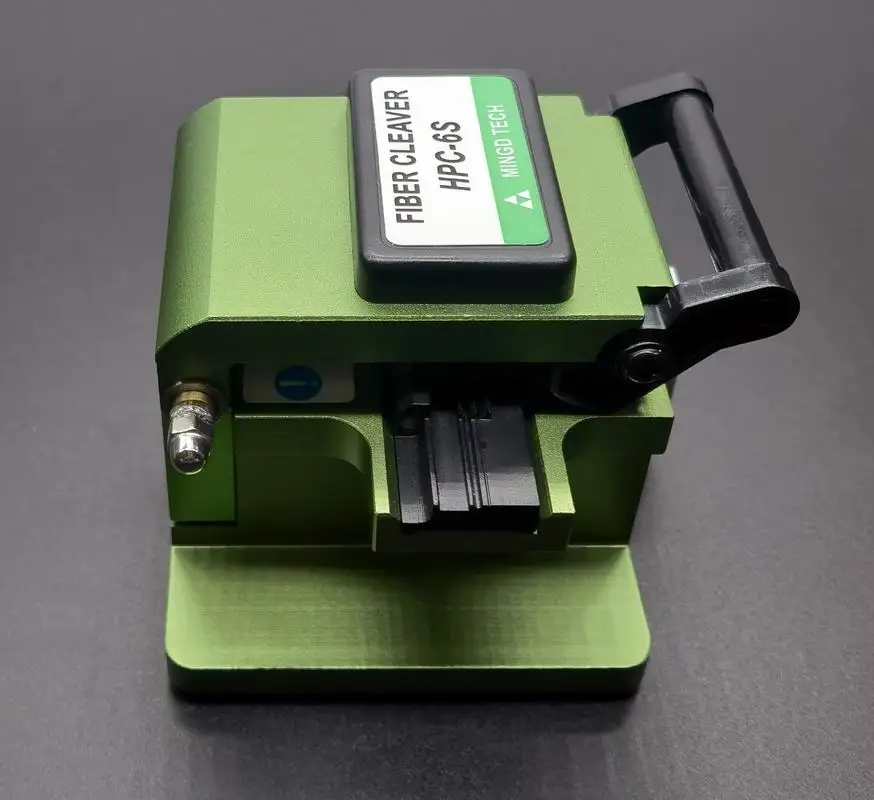 MDGTX Ribbon Fiber Cleaver HPC-6S With Ribbon Fiber Holder FH-60-12 1 on the left  High Quality And Efficiency