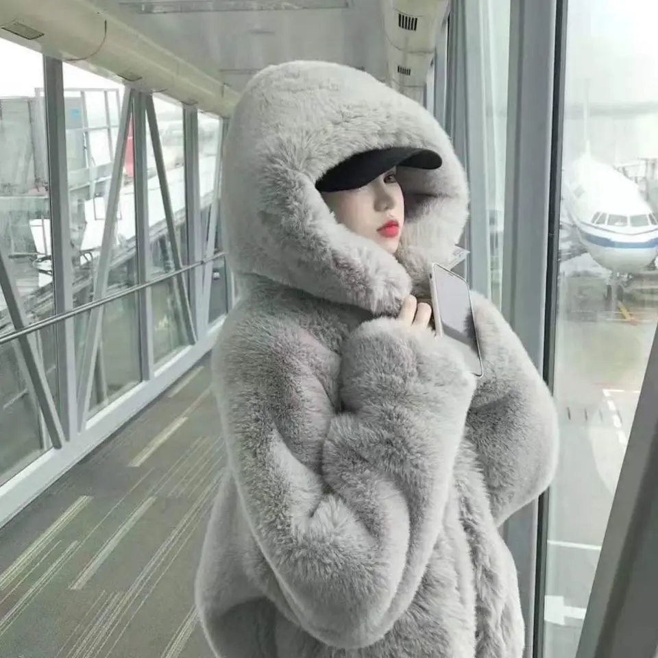 herlipto Winter Love Faux Fur Coat herlipto Winter Love Faux herlipto Winter Love Faux Fur Coat herlipto Winter Love Faux