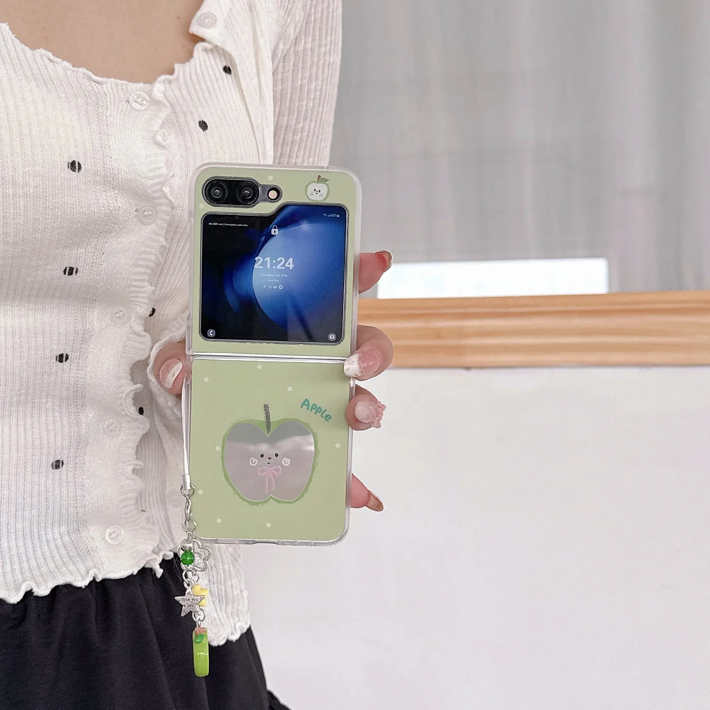 Mirror Face Apple Green Protective Phone Case with Lanyard