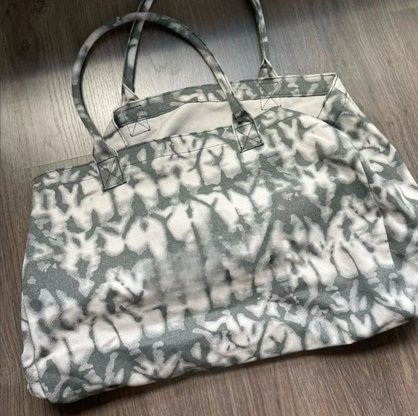 Рисунок 6 - Женская спортивная сумка-тоут AL для йоги