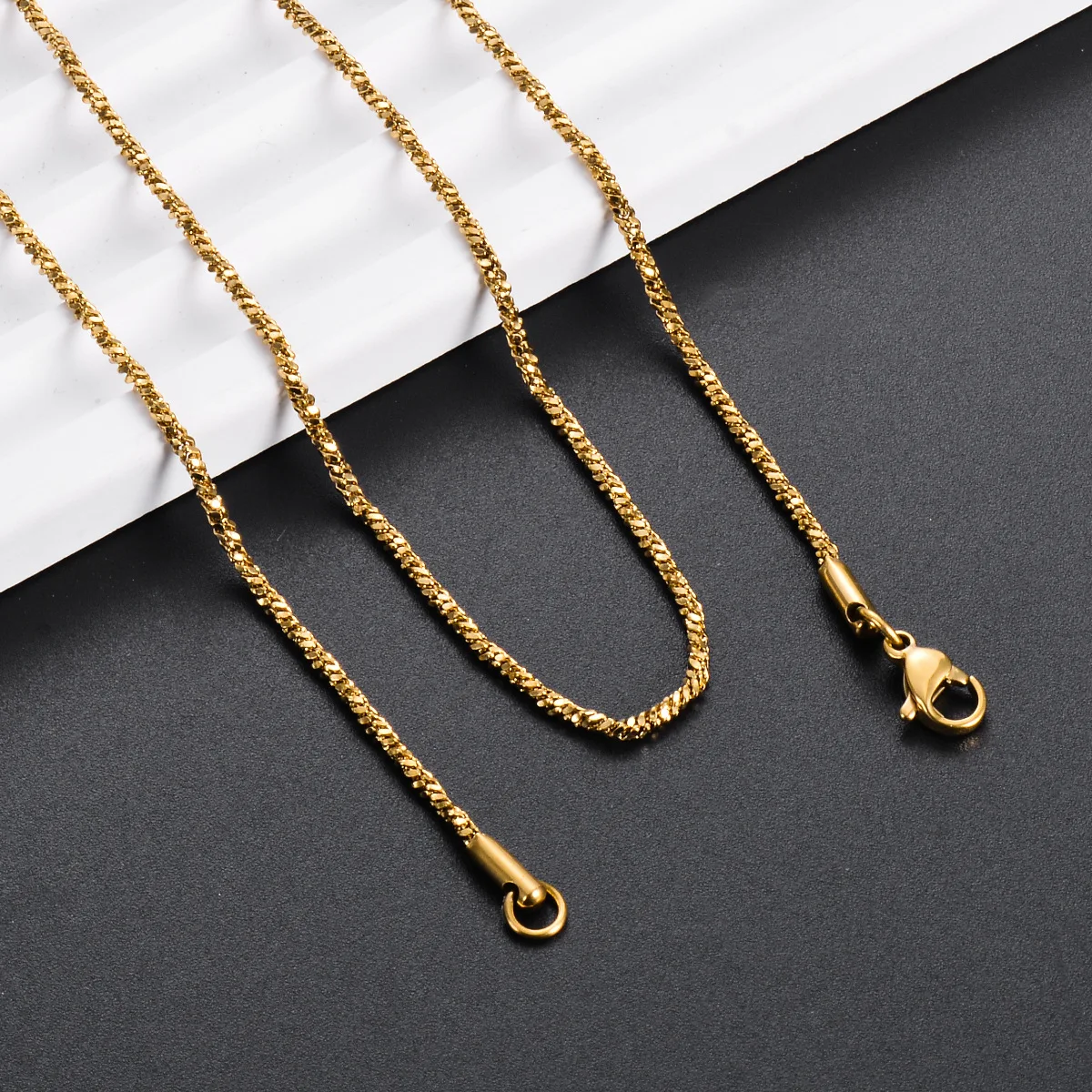 Mode exquisite Halskette verdrehte quadratische Schlangen kette Edelstahl Schmuck Accessoires für Frauen Männer Halsreif Geschenk