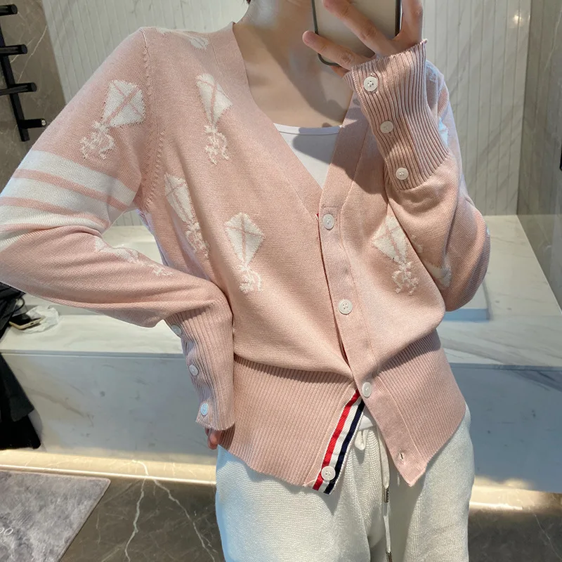

TB Spring Summer New College Style Simple V-Neck Colorful Bow Jacquard Knitted Cardigan Age Reducing Sweater Coat Women