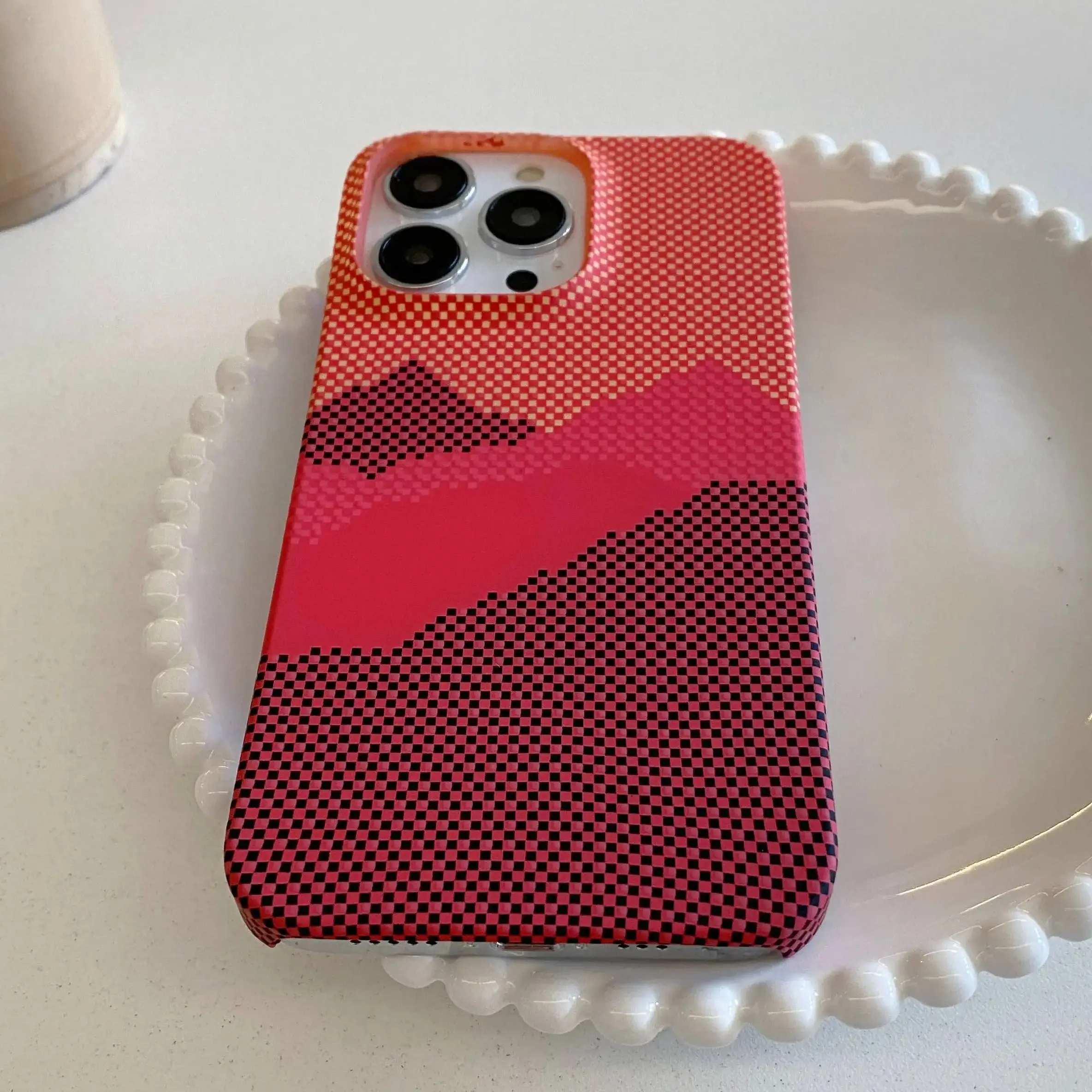 Sleek Carbon Fiber Kevlar-Style Rugged Matte Phone Case – Slim, Durable, Half-Wrapped Hard Cover
