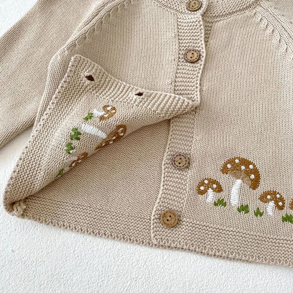 Baby girls sweater New autumn 0-3Y cute mushroom embroidery girls knitted cardigans single breast O-neck infant sweater top