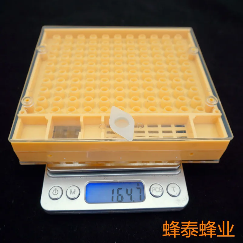 

2PCS Beekeeping Tools Queen Bee Breeding Box Insect Free Protective Cover Queen Bee Breeding King Taiji King Cup Breeding King S