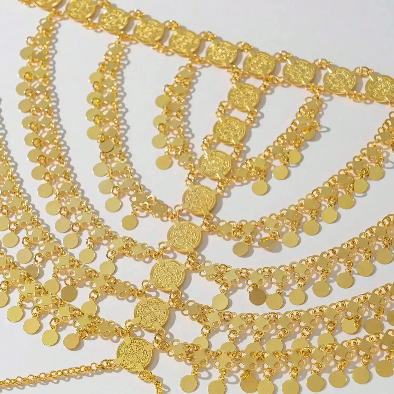 قلادة رأس ذهبية شرقية متعددة الطبقات