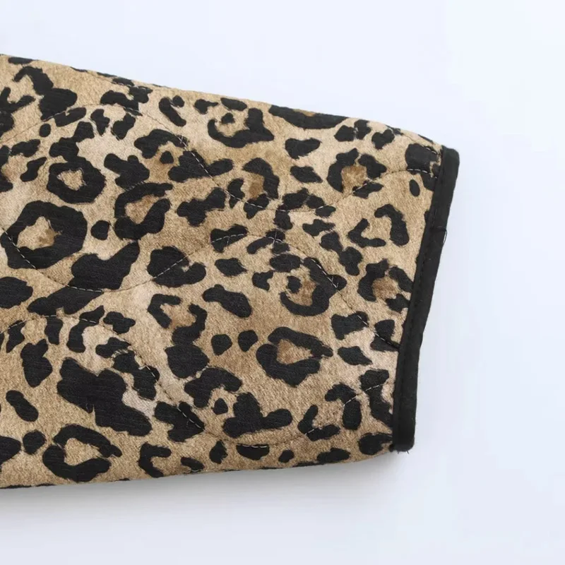 TRAF Parkas Leopard Winter Coats Woman Vintage Animal Print Quilted Jacket Women Autumn Long Sleeve Padded Jacket Short Coats 5