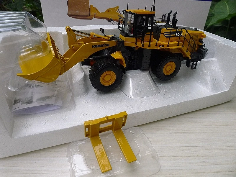 1/50 コマツ WA600-8 ストーンハンドラー　ミニチュア 1/50 Komatsu Wa600-8 Stone Handler Miniature | eBay