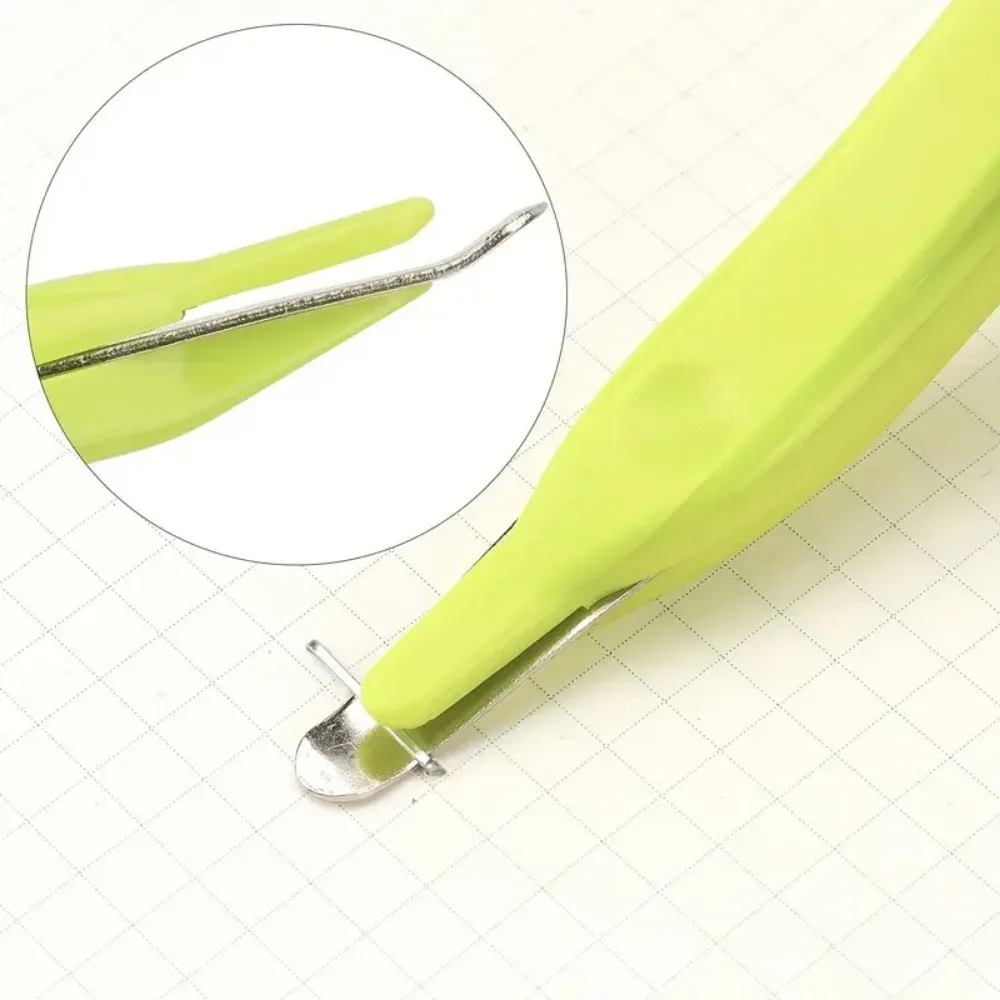 1 pc Professional Magnetic Staple Remover Puller Staple Puller Tool Remover