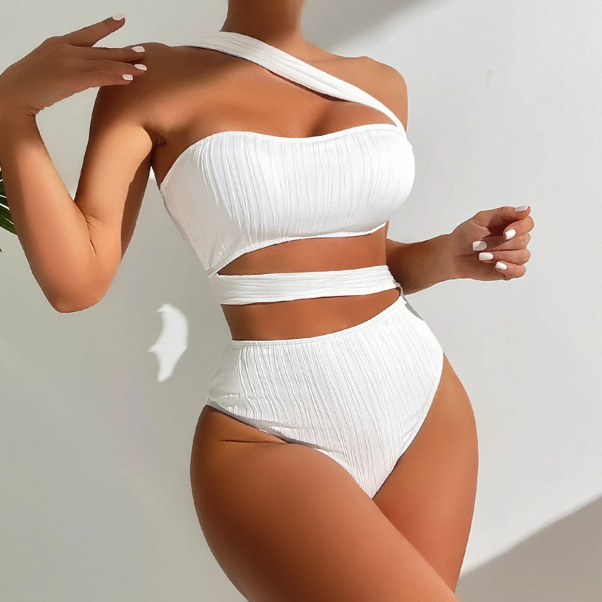 Wrinkled One Shoulder Swimsuits Women Bandeau Swimwear One Piece Swimsuit Female High Cut Bathing Suit Swim Beach Wear Bodysuit