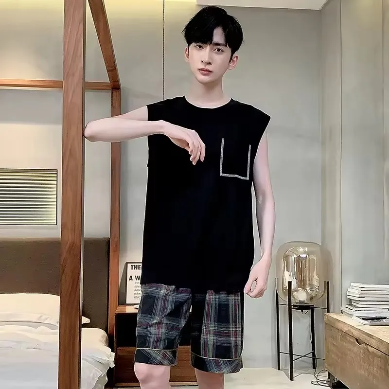 여름 패션 파자마 세트 남성 반바지 체크무늬 하의 민소매 조끼 투피스 남성 나이트웨어 스포티 자수 배지 멋진 파자마