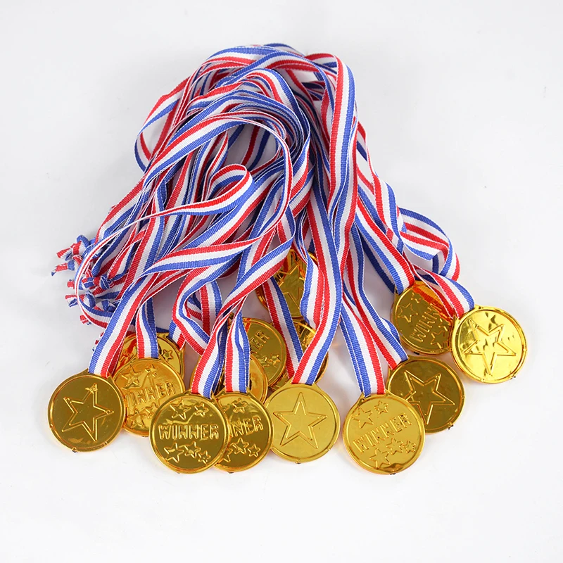 5/10Pcs Gold Plastic Winner Medals Trophy Children Sports Game Prize Awards Toy Kids Soccer Birthday Party Favors Pinata Fillers