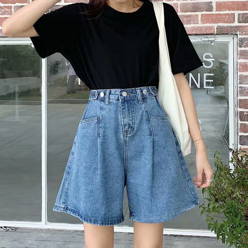 Large Size Leisure Denim Shorts  Female Summer Capris High Waisted Loose Fitting Large Size White Shorts Tide Jeans Commuting