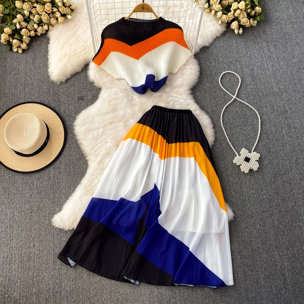

Fashion Suit Short-sleeved Vertical Collar Design Feeling Pleated Top Two Sets of High Waist Pleated Skirt