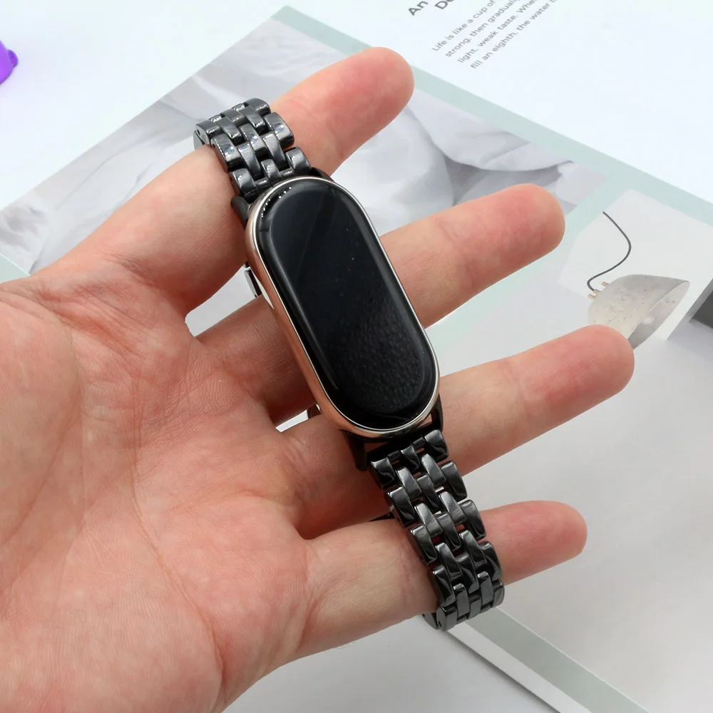 Elegant Ceramic and Stainless Steel Watchband for Smartwatches – Sophisticated and Durable Replacement Wristband for Men