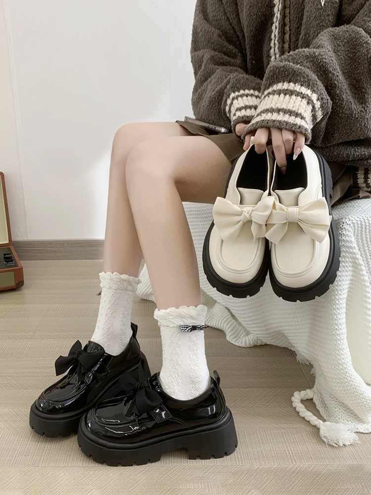 

Женские туфли 2023 оксфорды с бантом женская обувь клоги на платформе в британском стиле новая кожаная Летняя обувь с бабочкой криперы