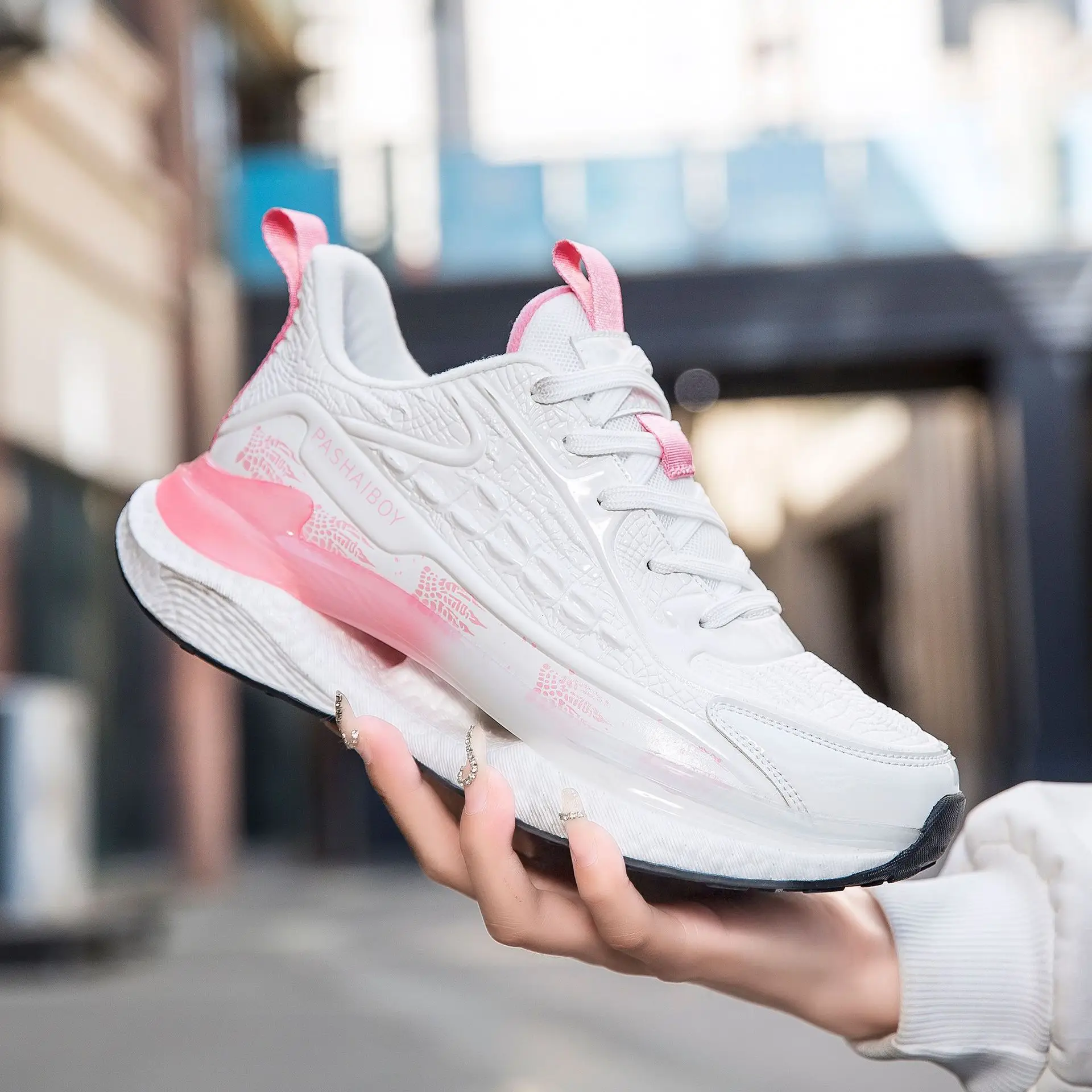 

New Sneakers Women White Casual Shoes Plus Size Lace Up Femme Walking Mesh Ladies Shoes Men Feminino Ladies Footwear