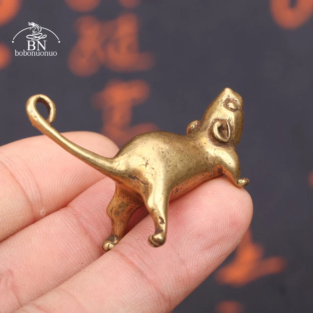 Stunning Japan-style copper tea pet ornament featuring a long-tailed mouse figurine, perfect for study or living room decorations