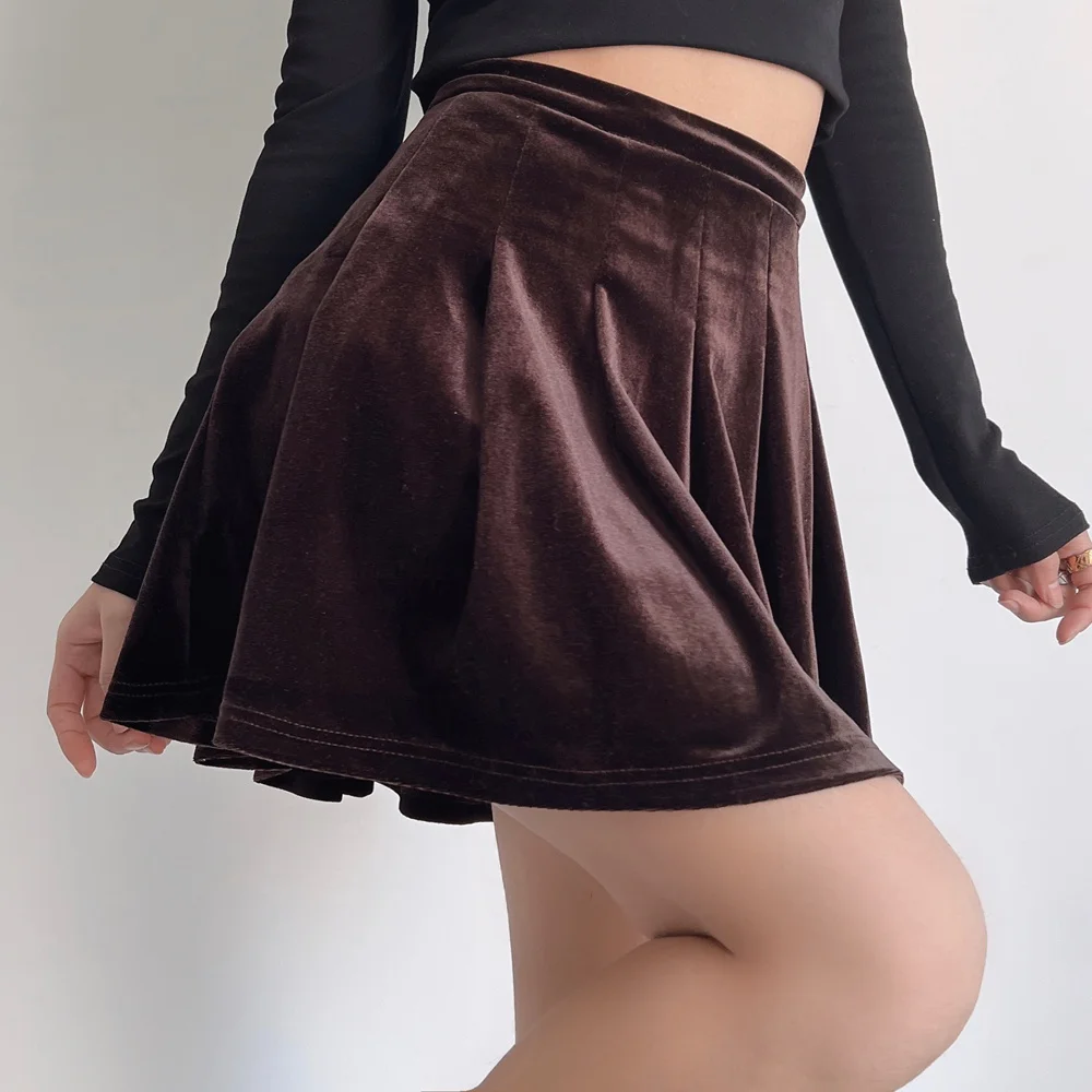 black mini skirt Summer new street style solid color high waist, thin and anti-glare A-line skirt women's sexy pleated short velvet skirt women leather skirt