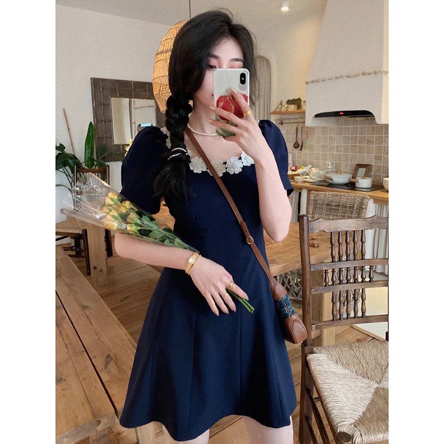 

The playful series of embroidery collar double color short dress Women's